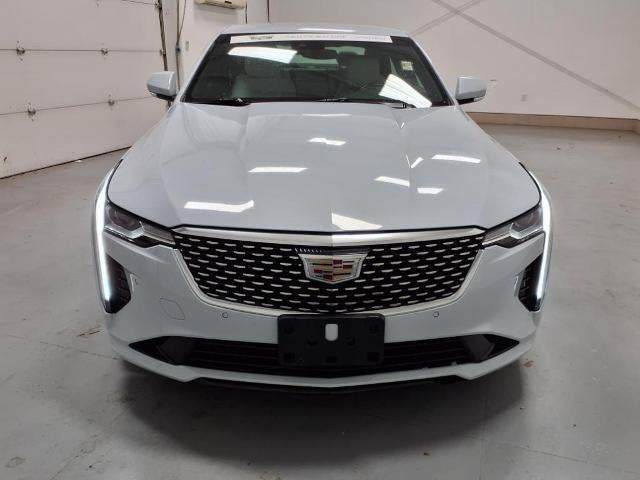 2022 Cadillac CT4 Premium Luxury