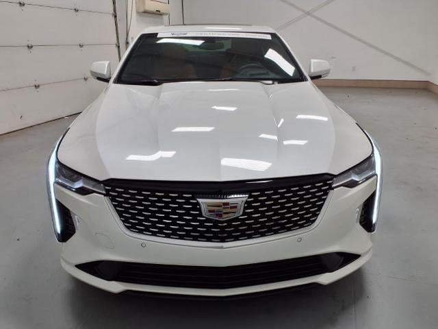 2022 Cadillac CT4 Premium Luxury