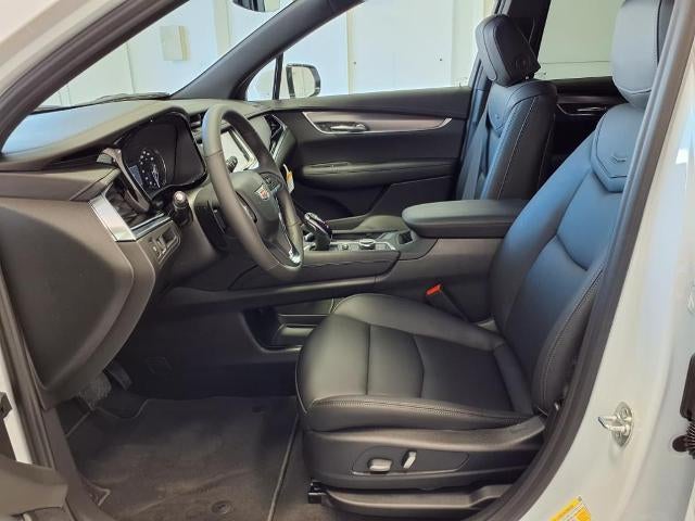 2025 Cadillac XT6 Luxury