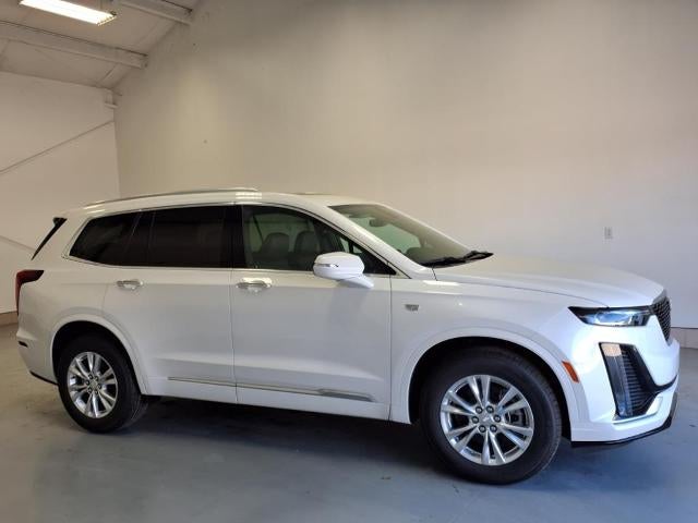 2025 Cadillac XT6 Luxury