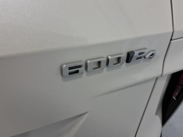 2024 Cadillac LYRIQ Luxury 1