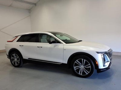 2024 Cadillac LYRIQ Luxury 1