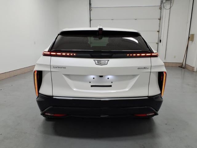 2024 Cadillac LYRIQ Luxury 1