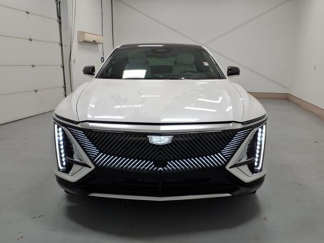 2024 Cadillac LYRIQ Luxury 1