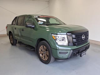 2024 Nissan Titan SV