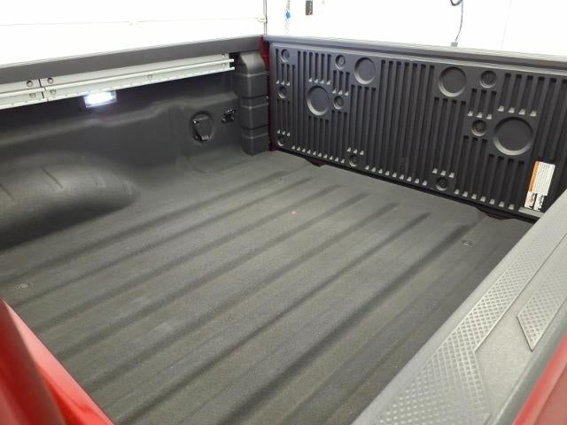 2024 Nissan Frontier SL