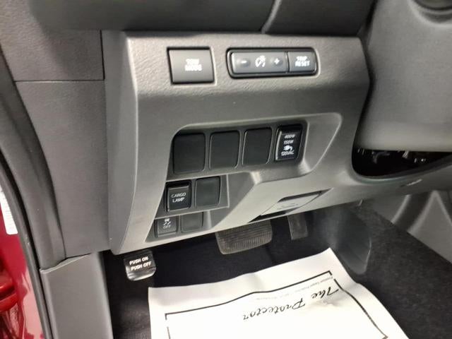 2024 Nissan Frontier SL