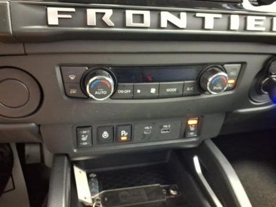 2025 Nissan Frontier SV