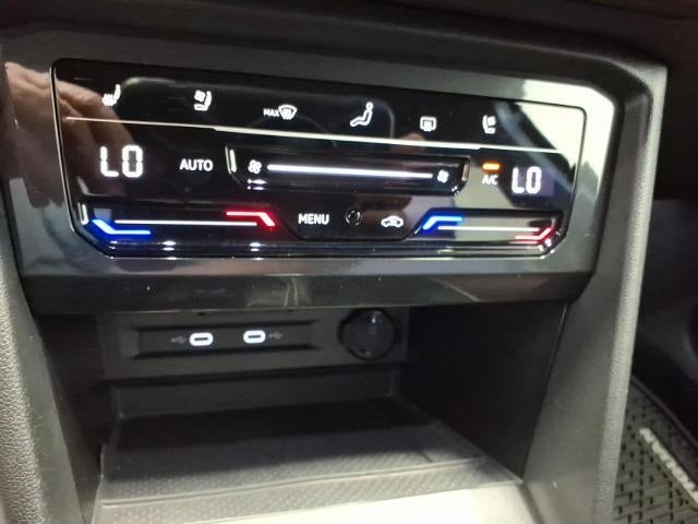 2024 Volkswagen Tiguan SEL R-Line