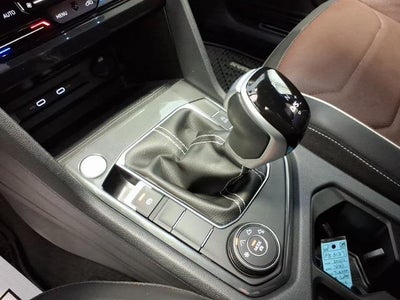 2024 Volkswagen Tiguan SEL R-Line