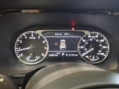 2025 Nissan Pathfinder SV