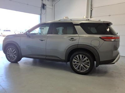 2024 Nissan Pathfinder SL