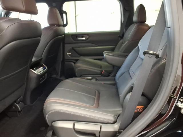 2025 Nissan Armada SL