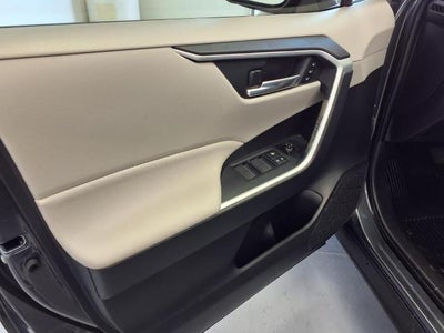 2022 Toyota RAV4 Hybrid XLE Premium