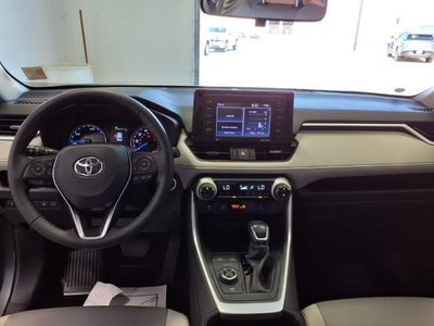 2022 Toyota RAV4 Hybrid XLE Premium